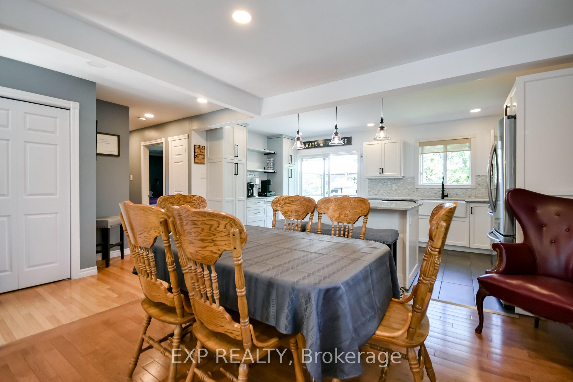 Photo 11 of 7 Hunter Court, Springwater, Elmvale — HOMEH