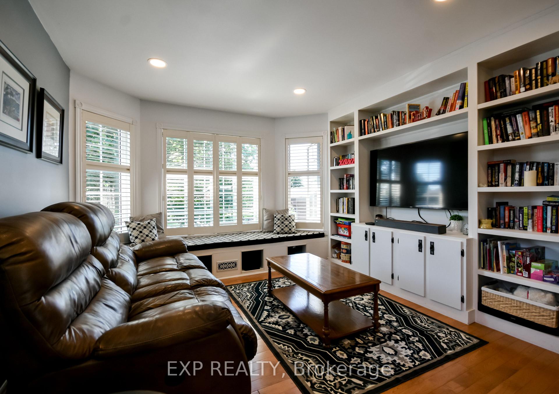 Photo 12 of 7 Hunter Court, Springwater, Elmvale — HOMEH