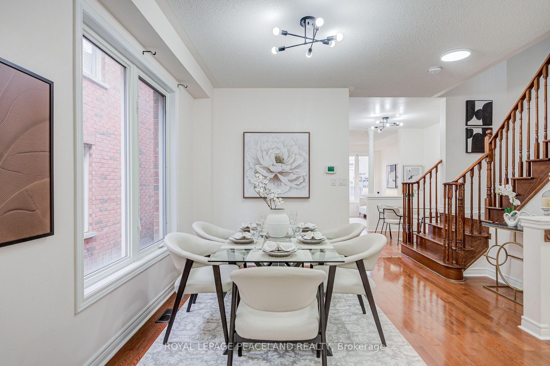 Photo 4 of 3074 Doyle Street, Mississauga, Churchill Meadows — HOMEH