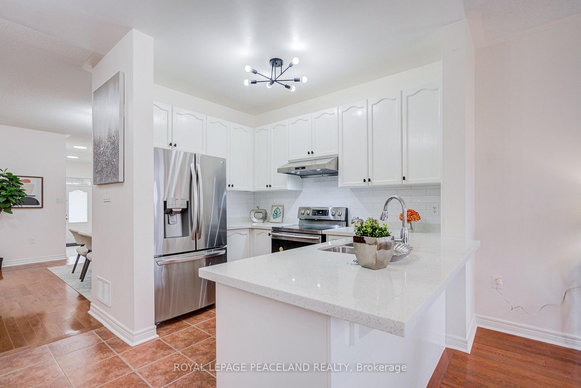 Photo 6 of 3074 Doyle Street, Mississauga, Churchill Meadows — HOMEH