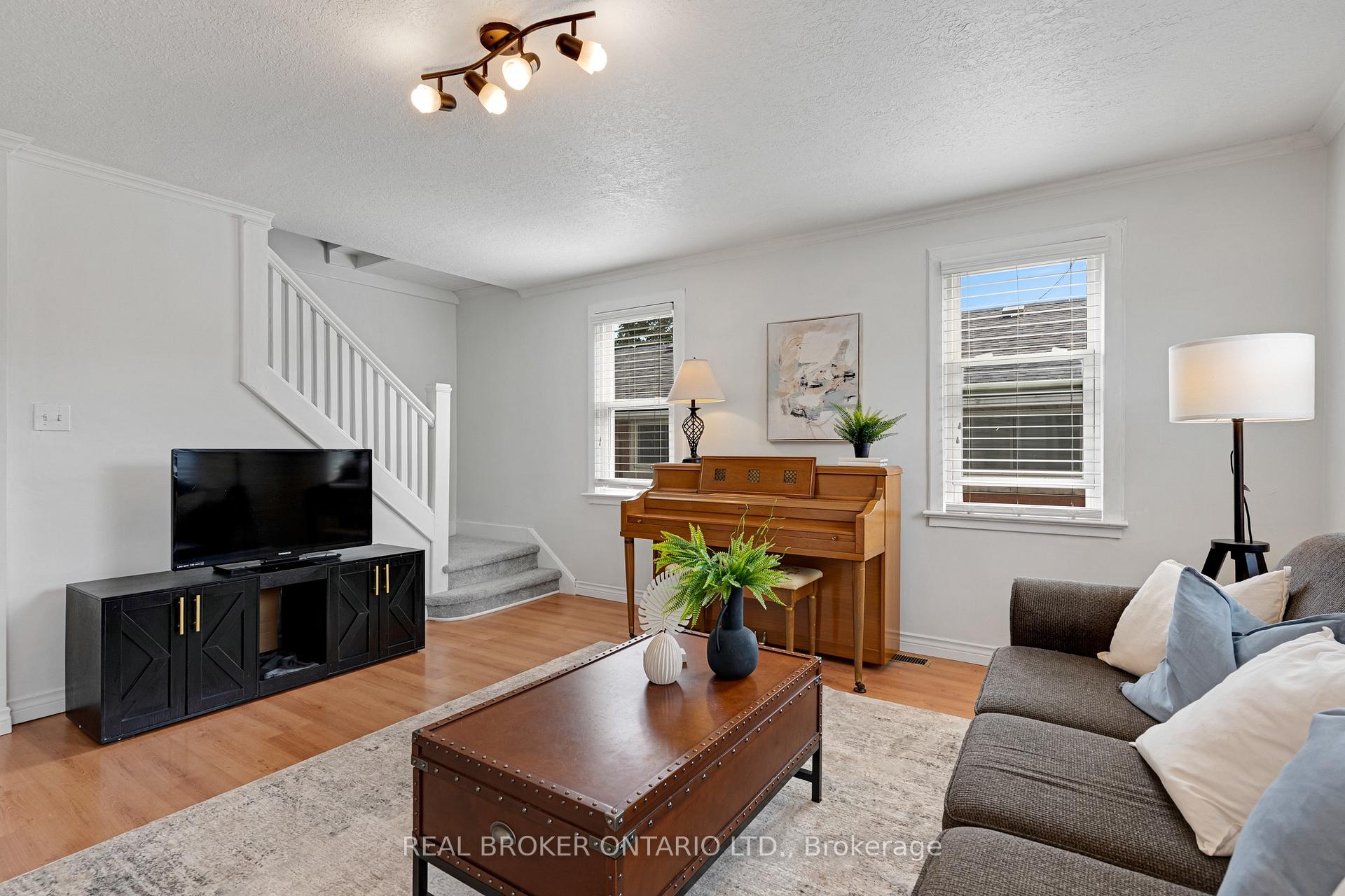 Photo 6 of 197 Ninth Avenue, Kitchener, Vanier - Kitchener — HOMEH