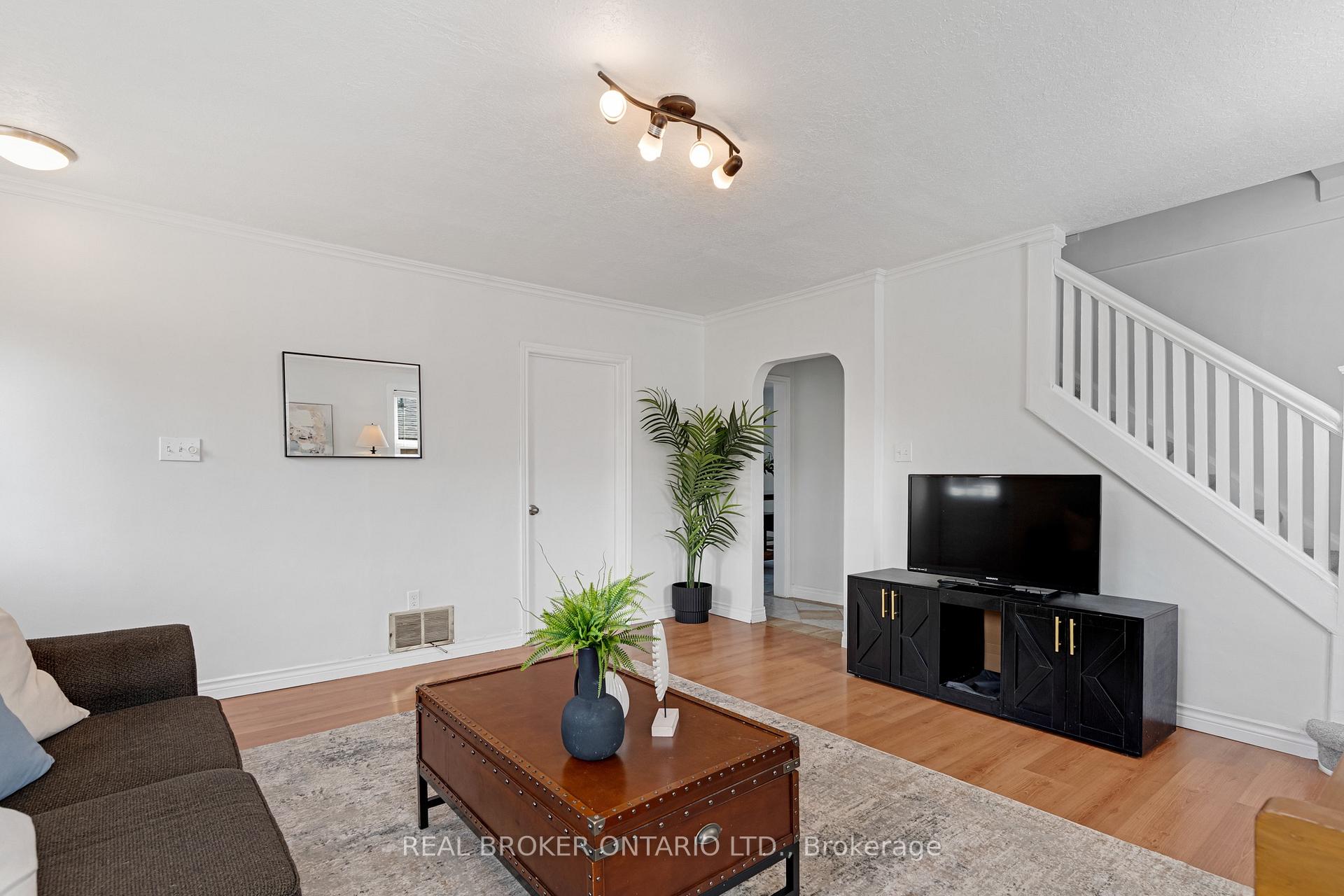Photo 7 of 197 Ninth Avenue, Kitchener, Vanier - Kitchener — HOMEH