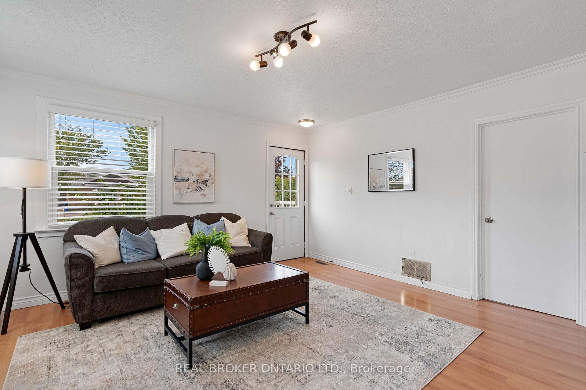 Photo 8 of 197 Ninth Avenue, Kitchener, Vanier - Kitchener — HOMEH