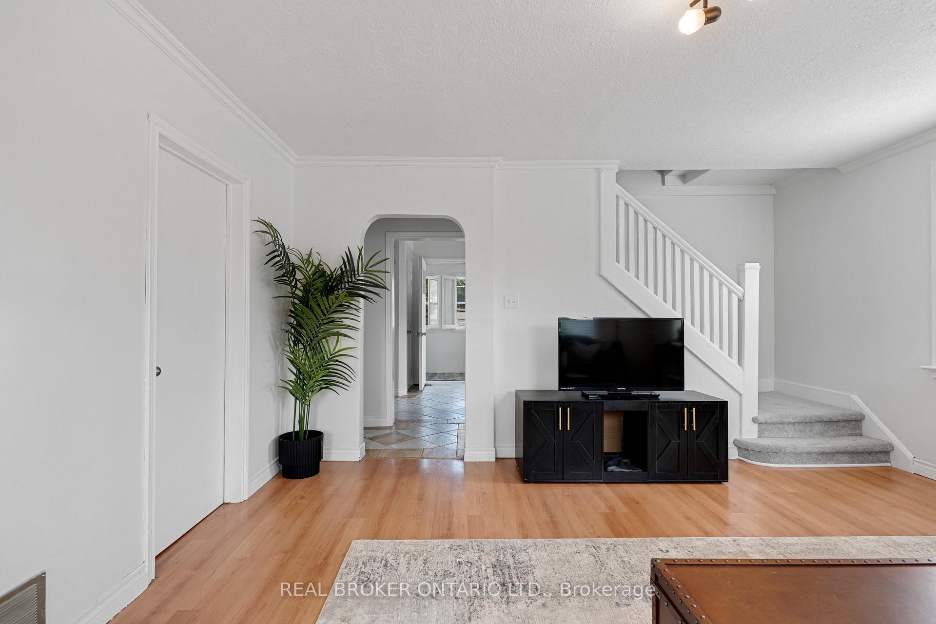 Photo 10 of 197 Ninth Avenue, Kitchener, Vanier - Kitchener — HOMEH
