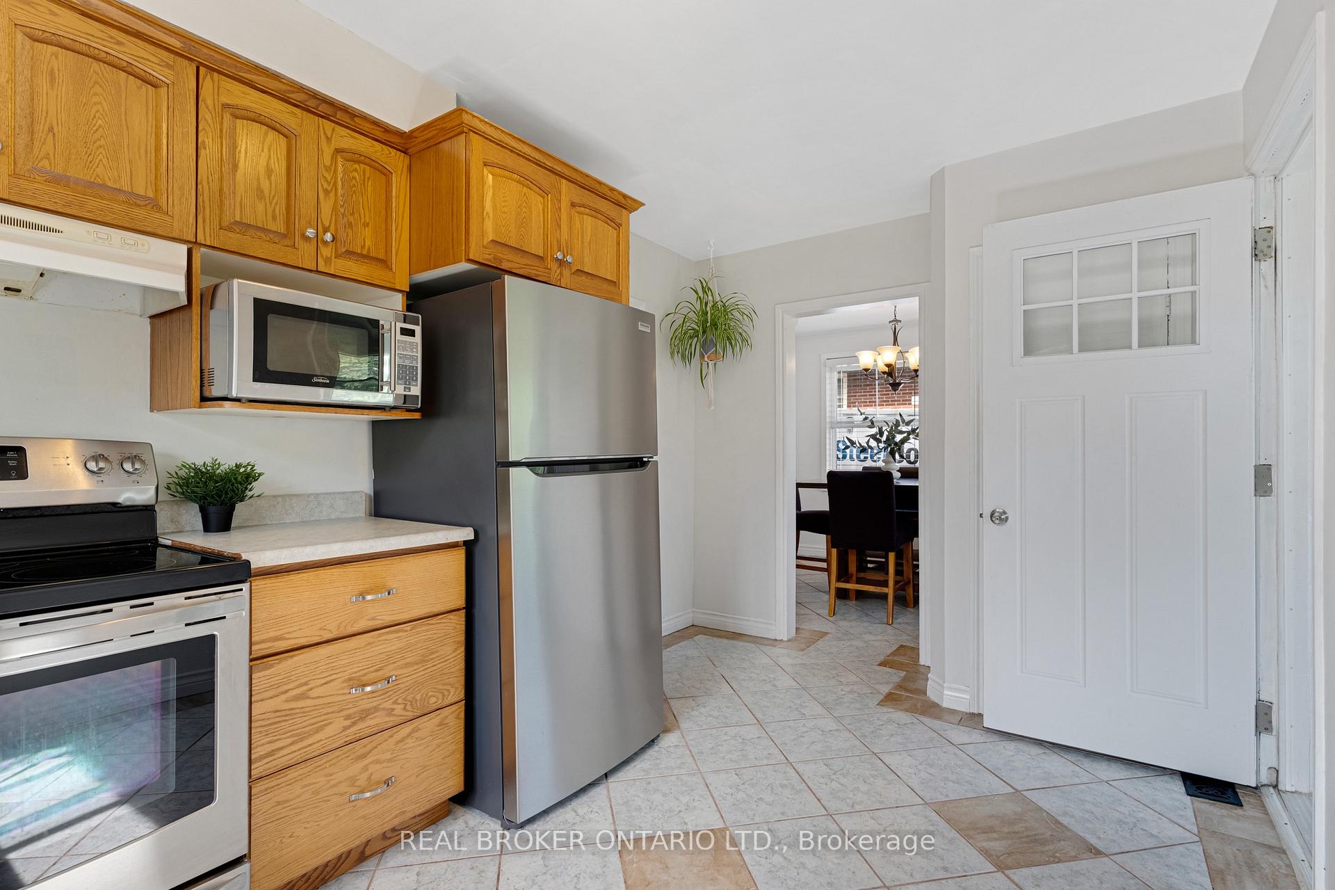 Photo 13 of 197 Ninth Avenue, Kitchener, Vanier - Kitchener — HOMEH