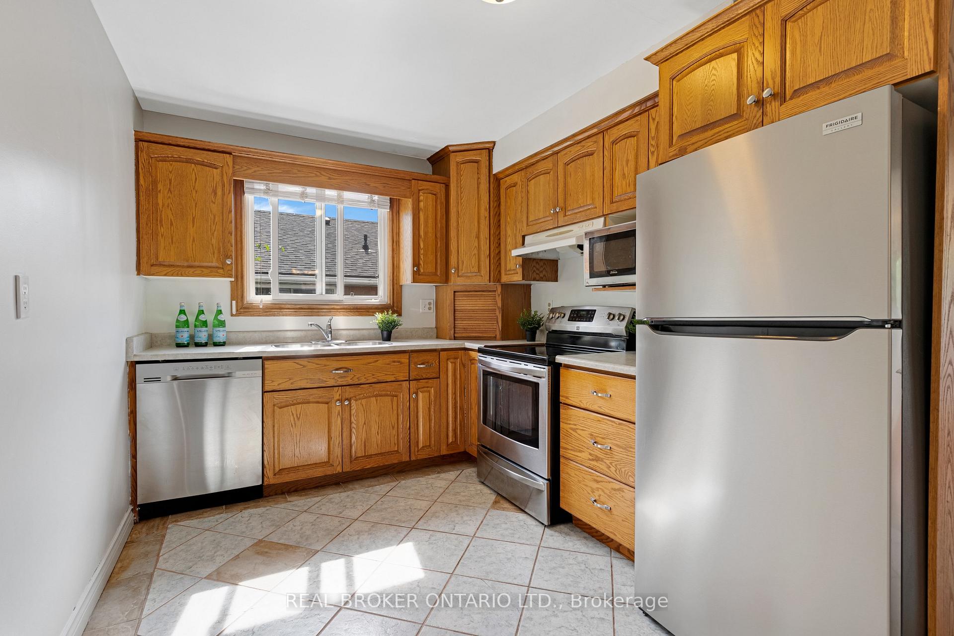 Photo 14 of 197 Ninth Avenue, Kitchener, Vanier - Kitchener — HOMEH