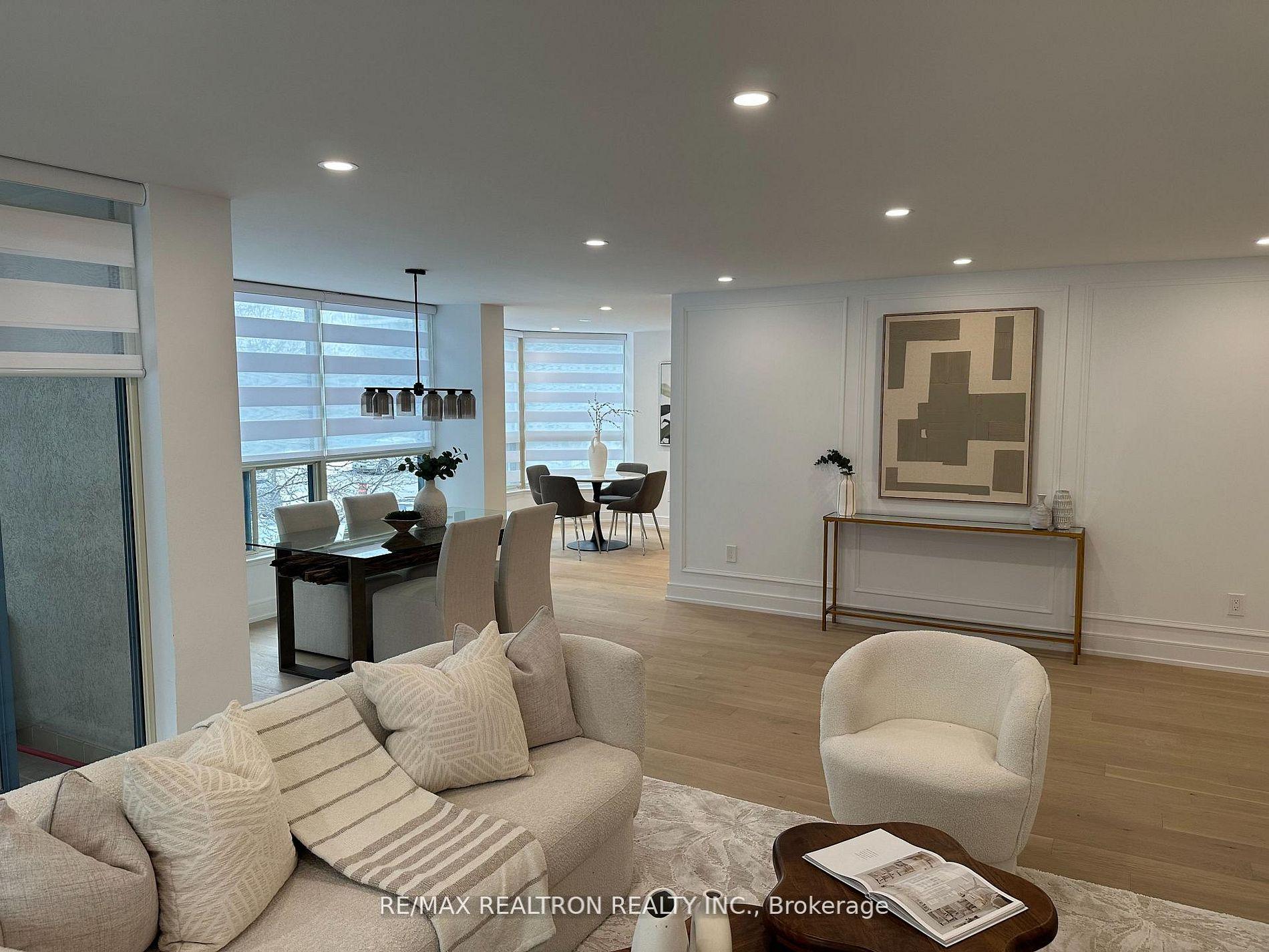 Photo 8 of Unit 210, 7300 Yonge Street, Vaughan, Crestwood-Springfarm-Yorkhill — HOMEH
