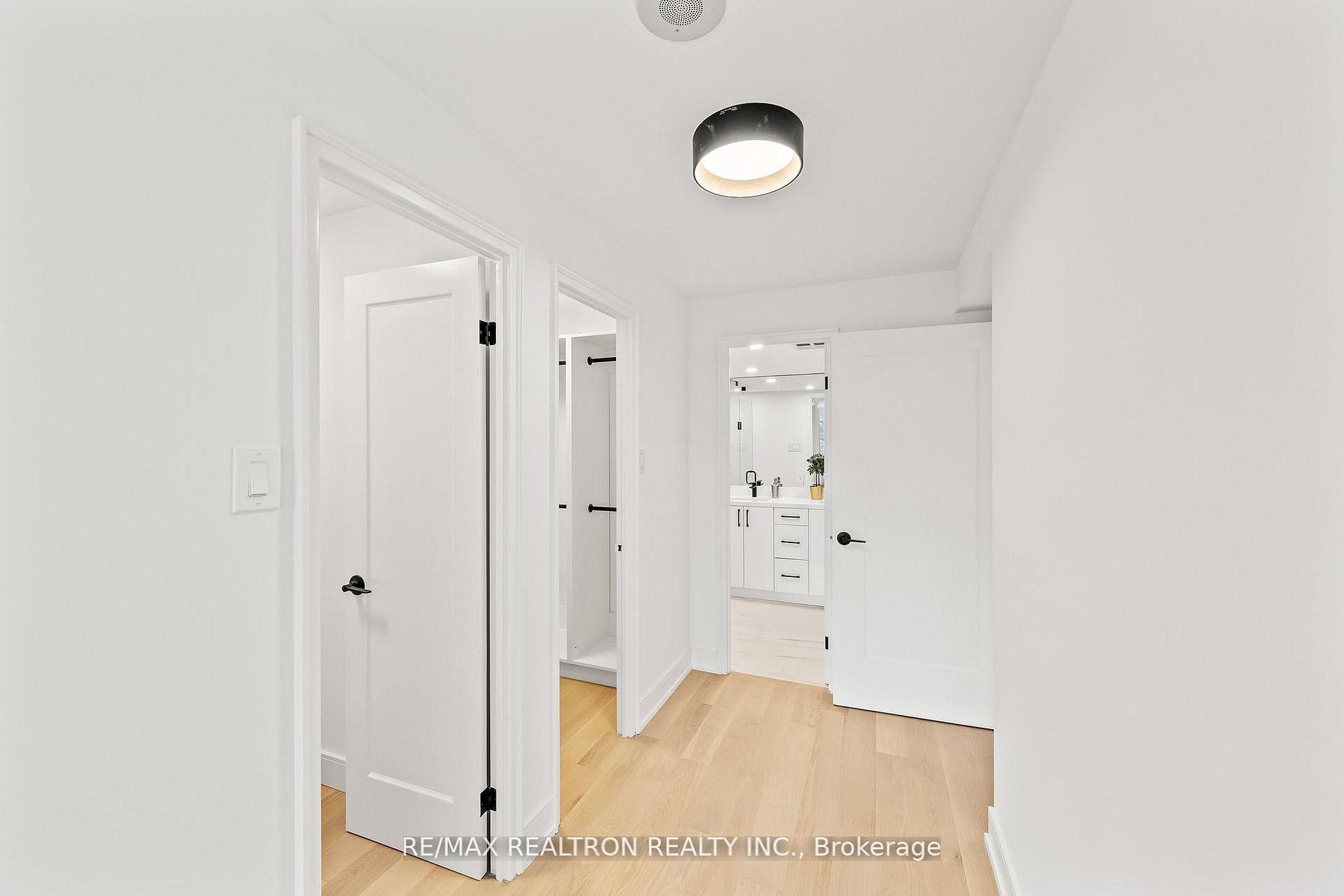 Photo 17 of Unit 210, 7300 Yonge Street, Vaughan, Crestwood-Springfarm-Yorkhill — HOMEH