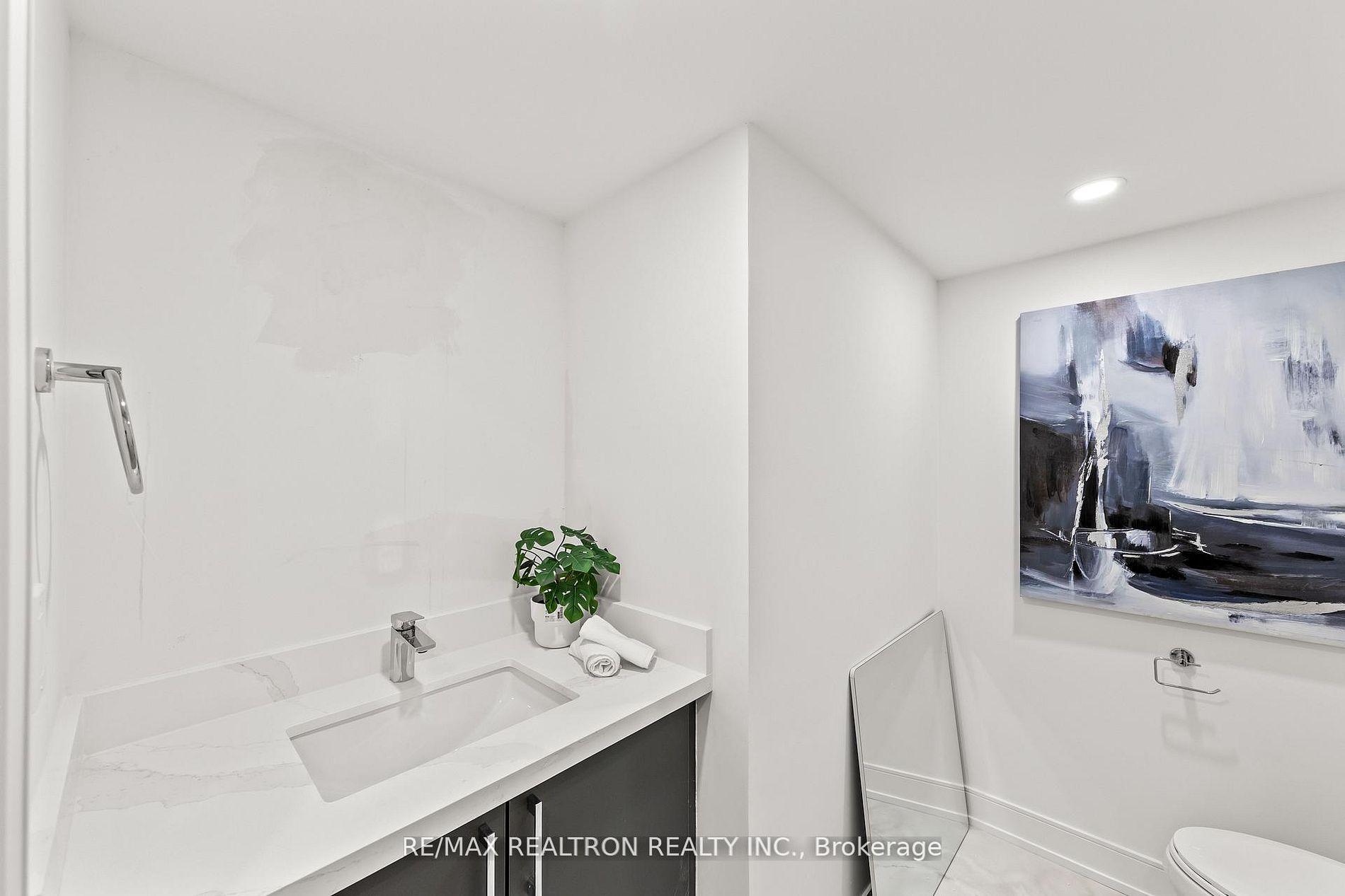 Photo 21 of Unit 210, 7300 Yonge Street, Vaughan, Crestwood-Springfarm-Yorkhill — HOMEH
