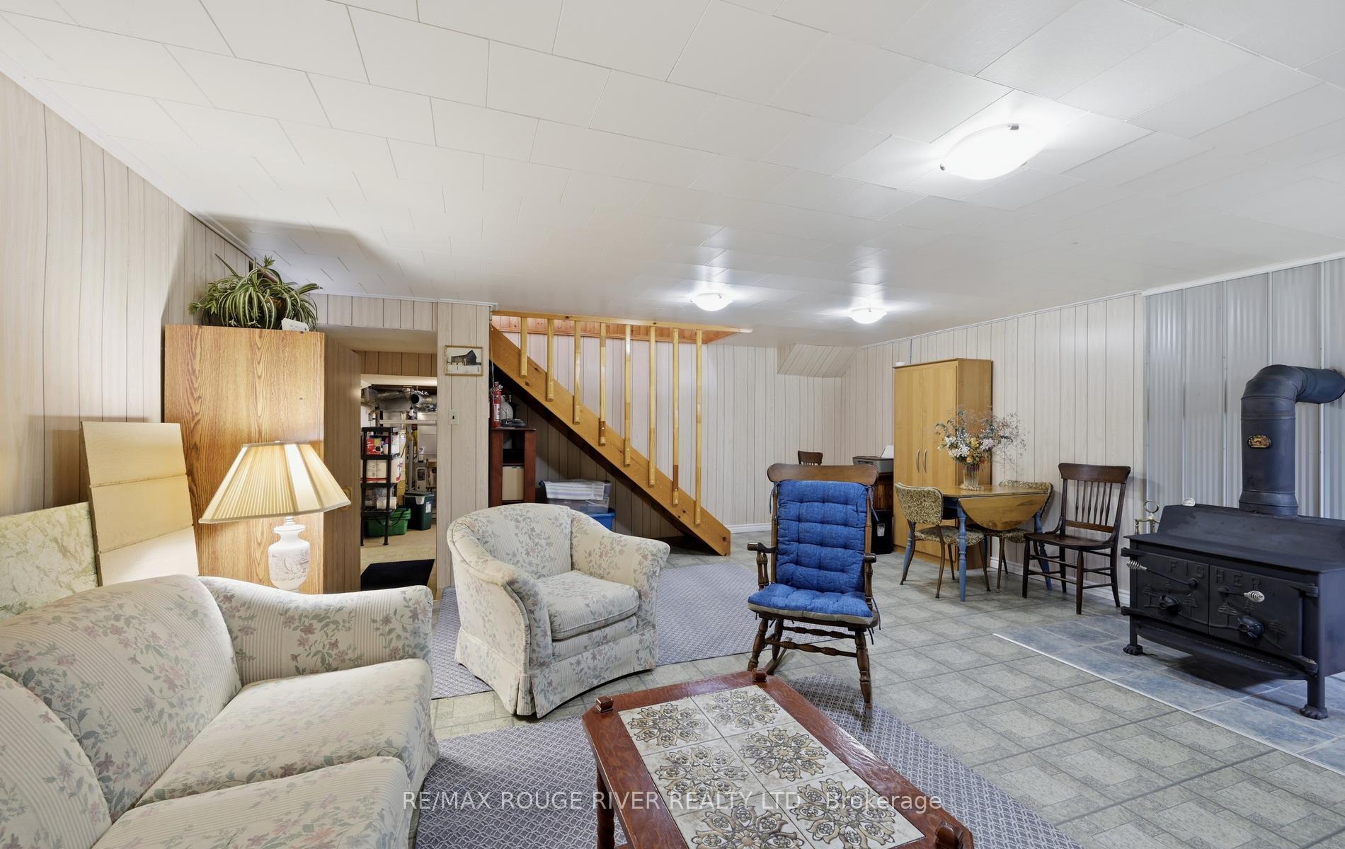Photo 14 of 1901 Nash Road, Clarington, Rural Clarington — HOMEH