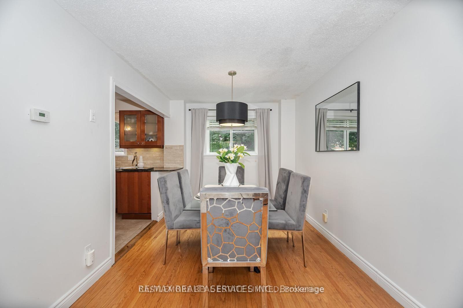 Photo 5 of 62 ambleside Drive, Brampton, Brampton South — HOMEH