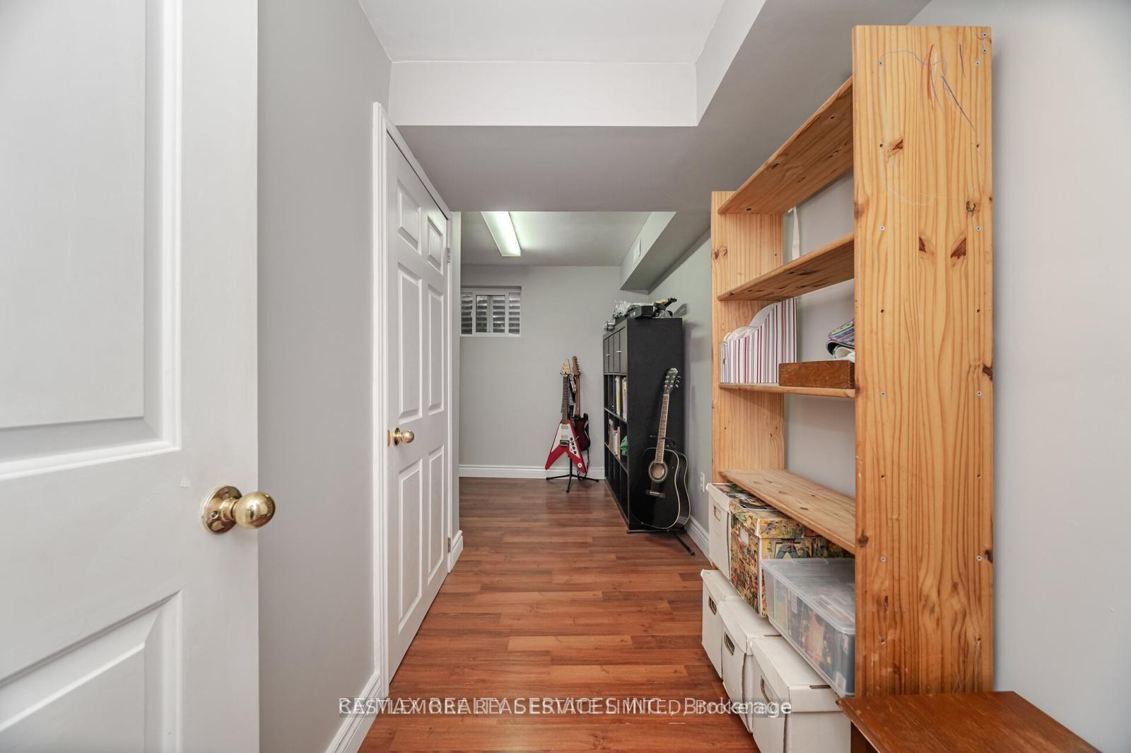 Photo 10 of 62 ambleside Drive, Brampton, Brampton South — HOMEH