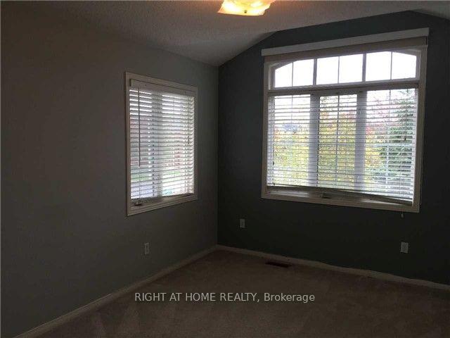 Photo 8 of 2 Silver Linden Drive, Richmond Hill, Langstaff — HOMEH