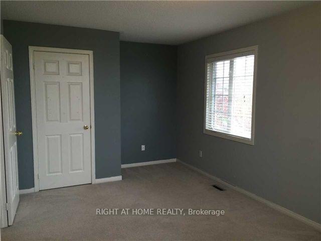 Photo 9 of 2 Silver Linden Drive, Richmond Hill, Langstaff — HOMEH