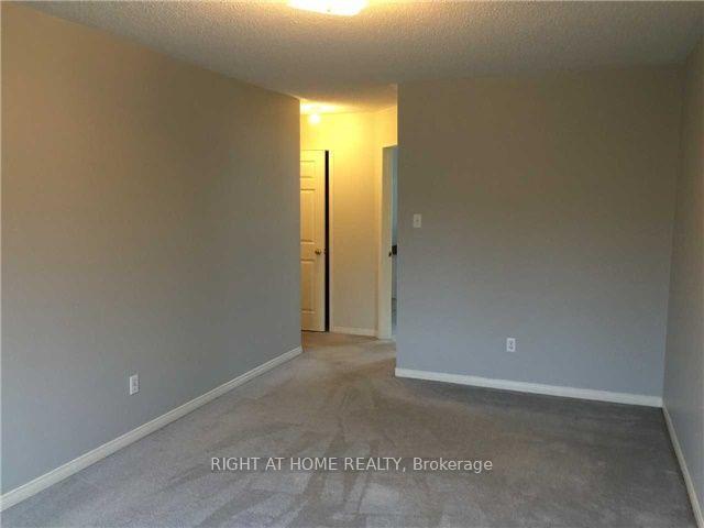 Photo 11 of 2 Silver Linden Drive, Richmond Hill, Langstaff — HOMEH