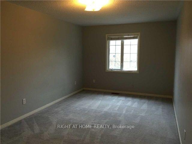 Photo 10 of 2 Silver Linden Drive, Richmond Hill, Langstaff — HOMEH