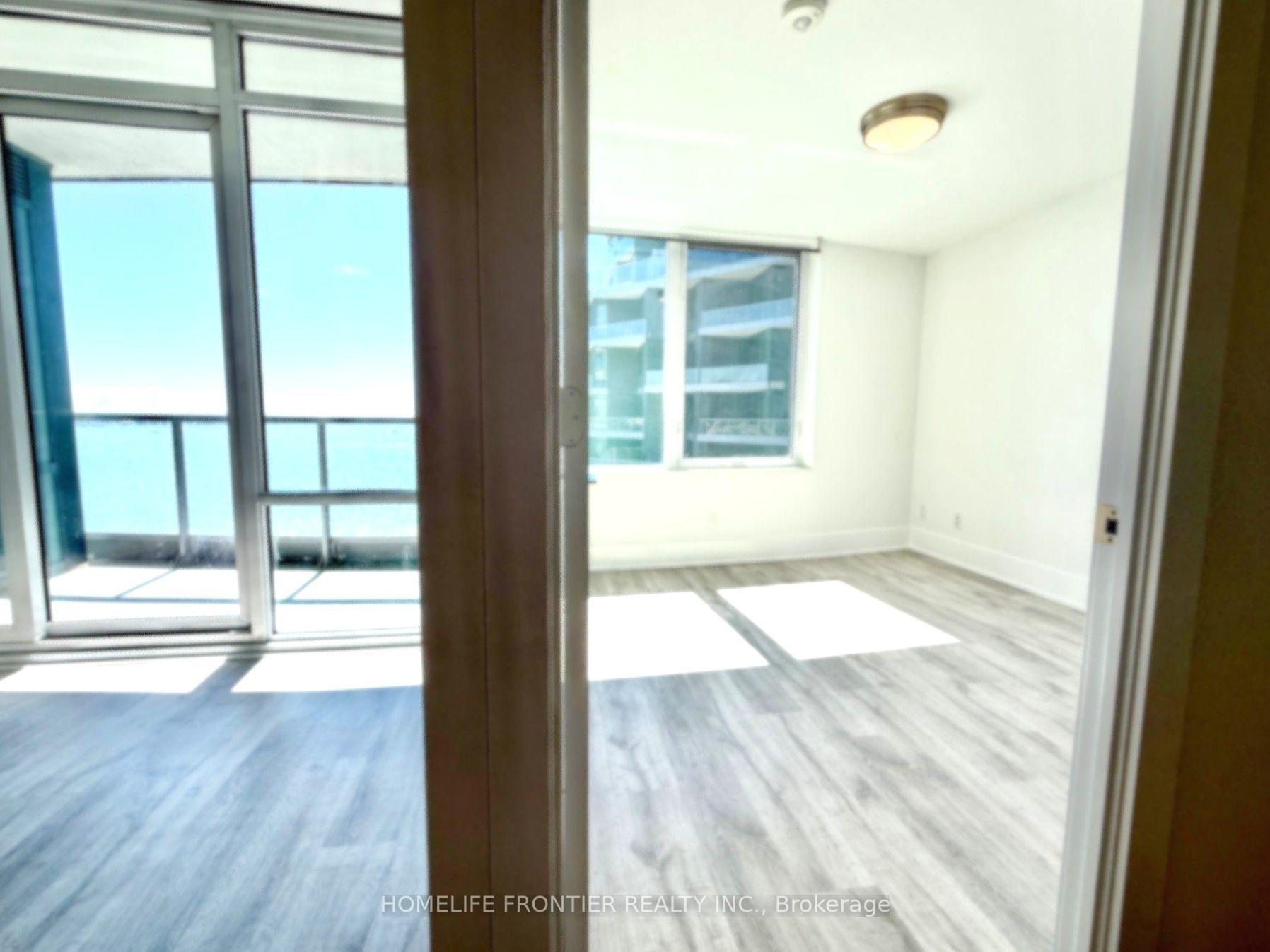 Photo 8 of Unit 811, 1 Edgewater Drive, Toronto, Waterfront Communities — HOMEH