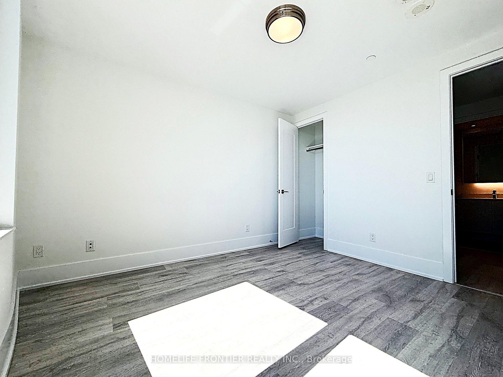 Photo 12 of Unit 811, 1 Edgewater Drive, Toronto, Waterfront Communities — HOMEH