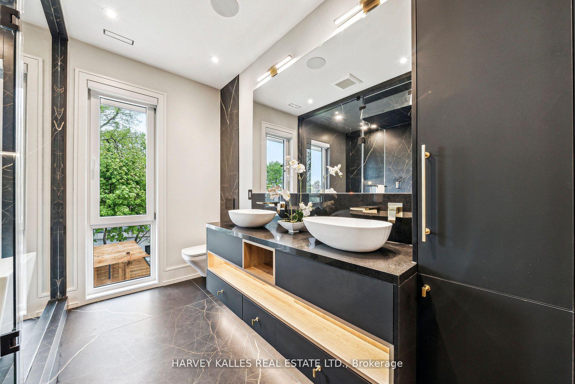 Photo 19 of 139 Newton Drive, North York, Willowdale East — HOMEH