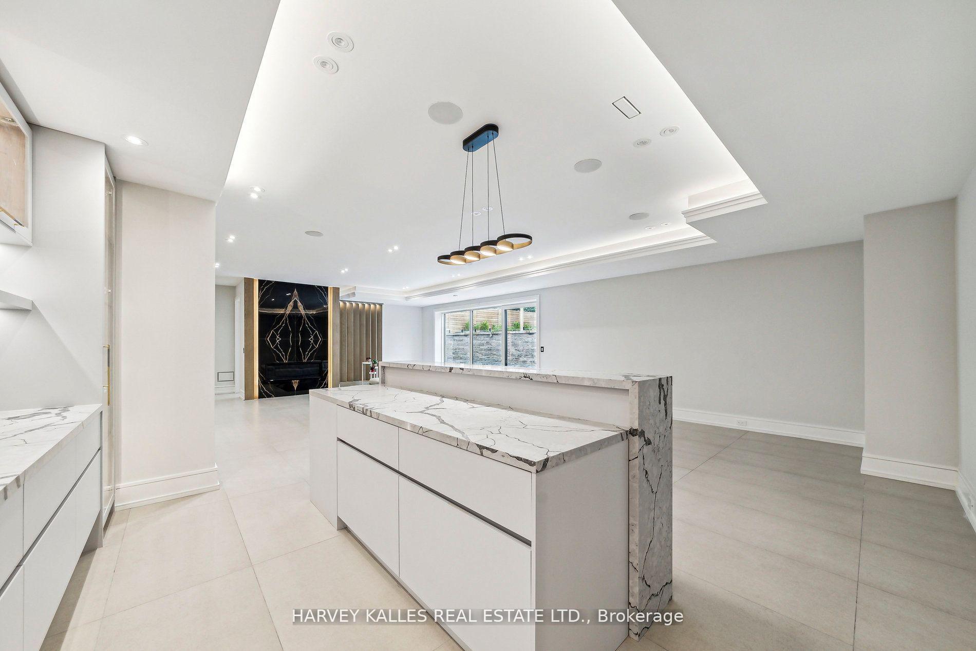 Photo 27 of 139 Newton Drive, North York, Willowdale East — HOMEH