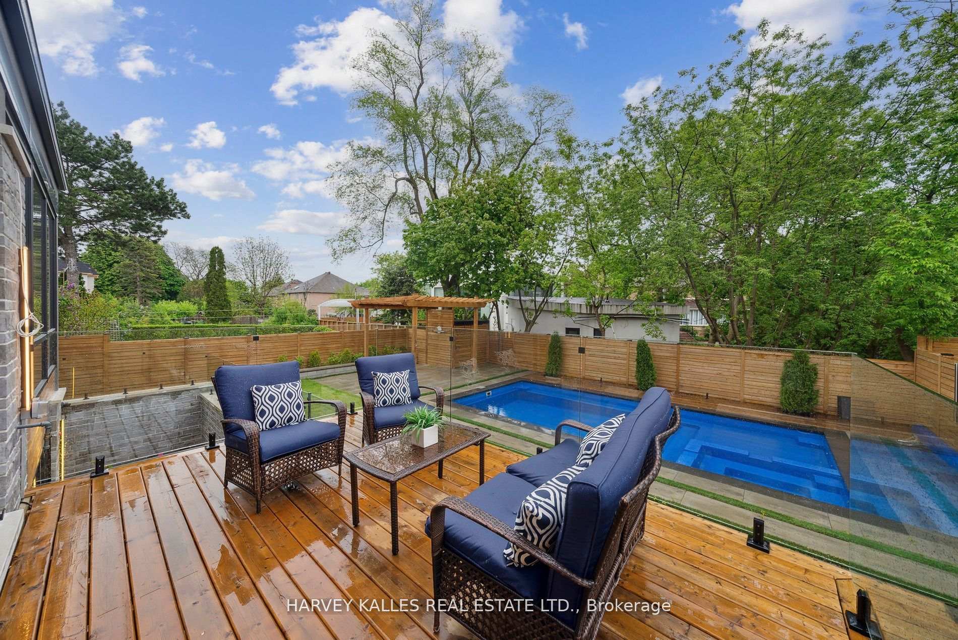 Photo 30 of 139 Newton Drive, North York, Willowdale East — HOMEH