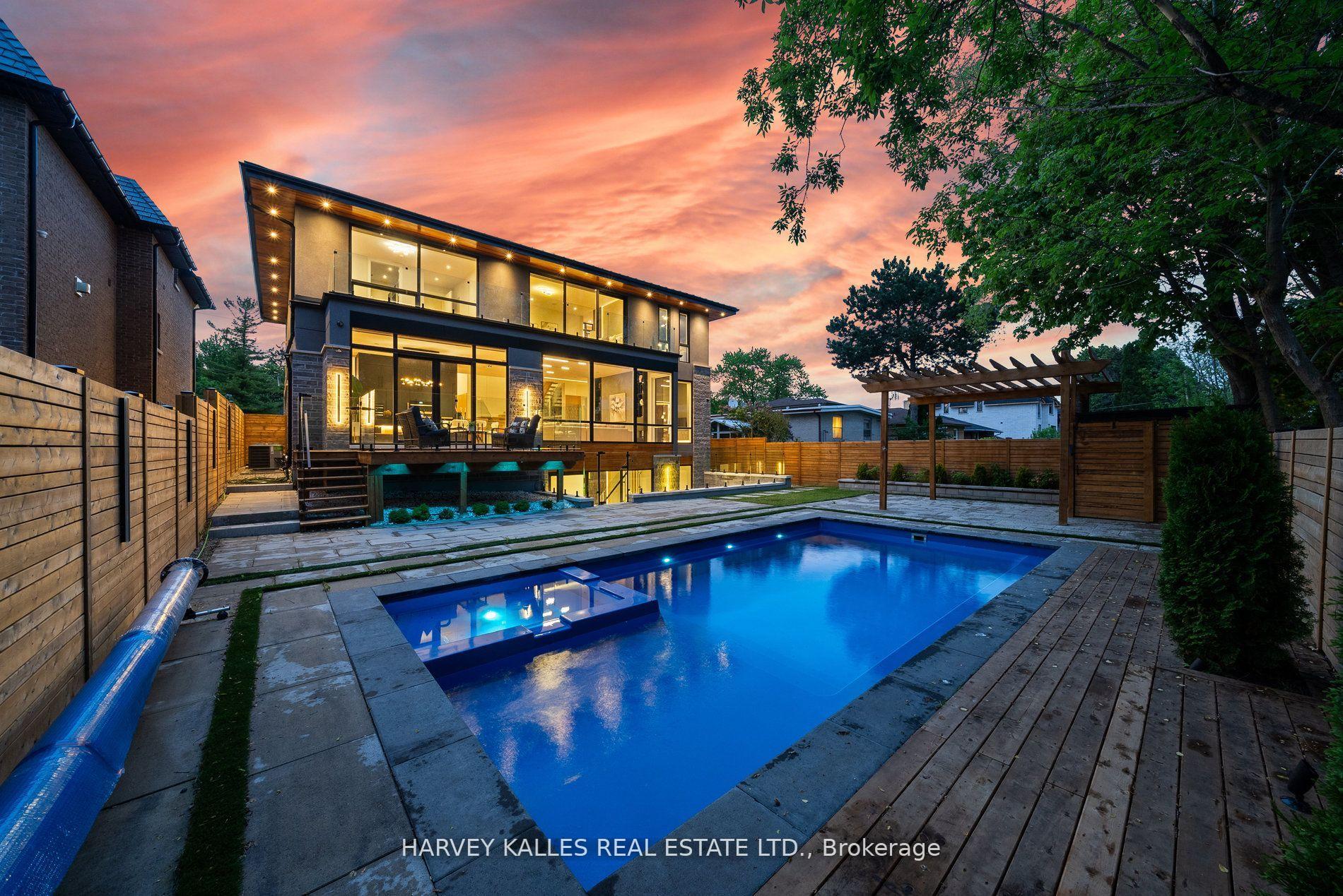 Photo 35 of 139 Newton Drive, North York, Willowdale East — HOMEH