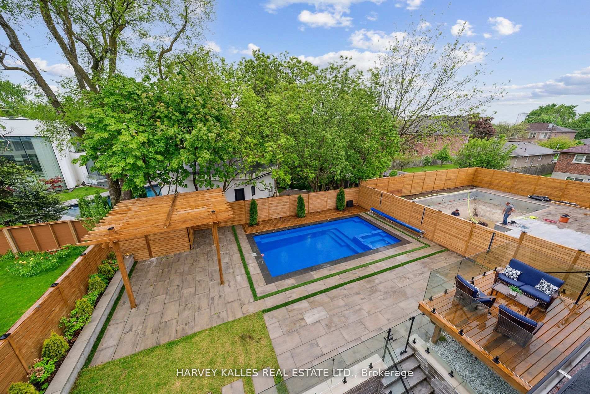 Photo 36 of 139 Newton Drive, North York, Willowdale East — HOMEH