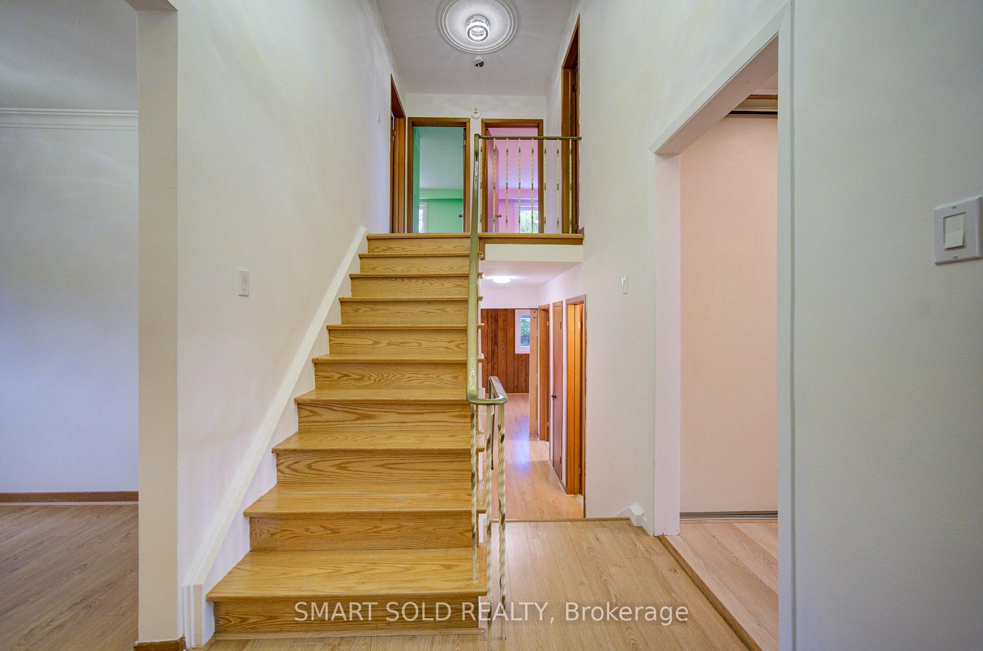 Photo 18 of 56 Gatesview Avenue, Scarborough, Scarborough Village — HOMEH