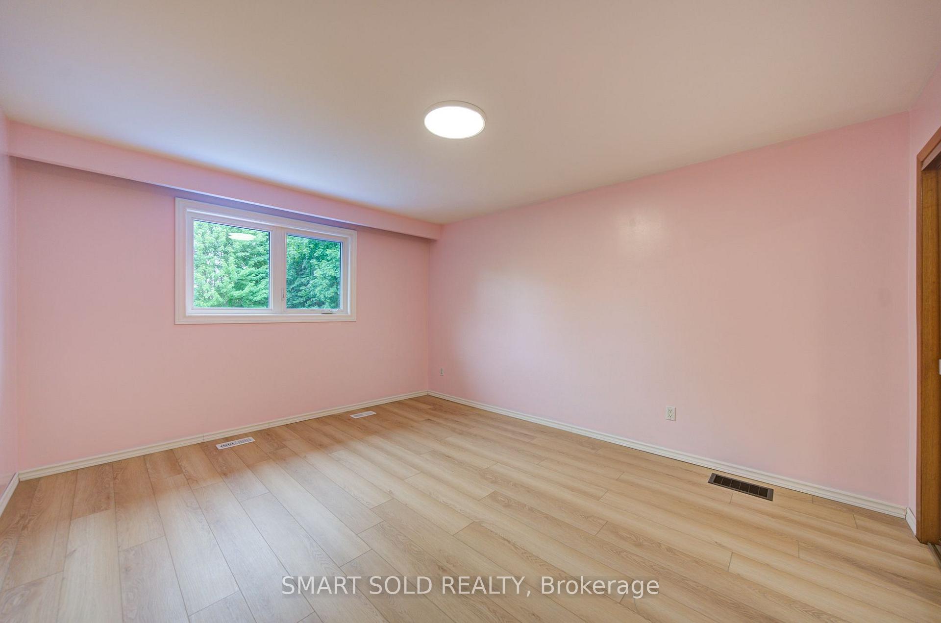 Photo 27 of 56 Gatesview Avenue, Scarborough, Scarborough Village — HOMEH