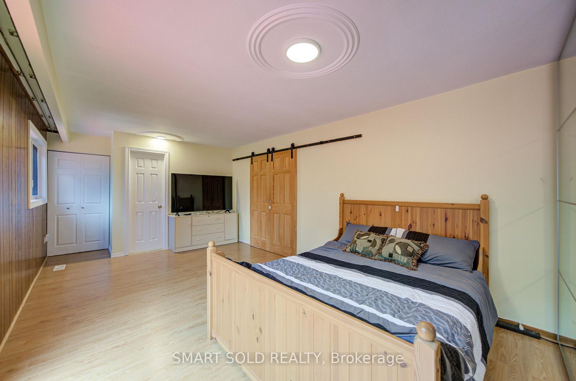Photo 33 of 56 Gatesview Avenue, Scarborough, Scarborough Village — HOMEH