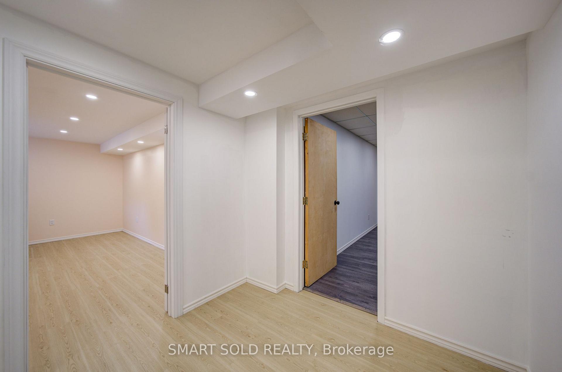 Photo 40 of 56 Gatesview Avenue, Scarborough, Scarborough Village — HOMEH