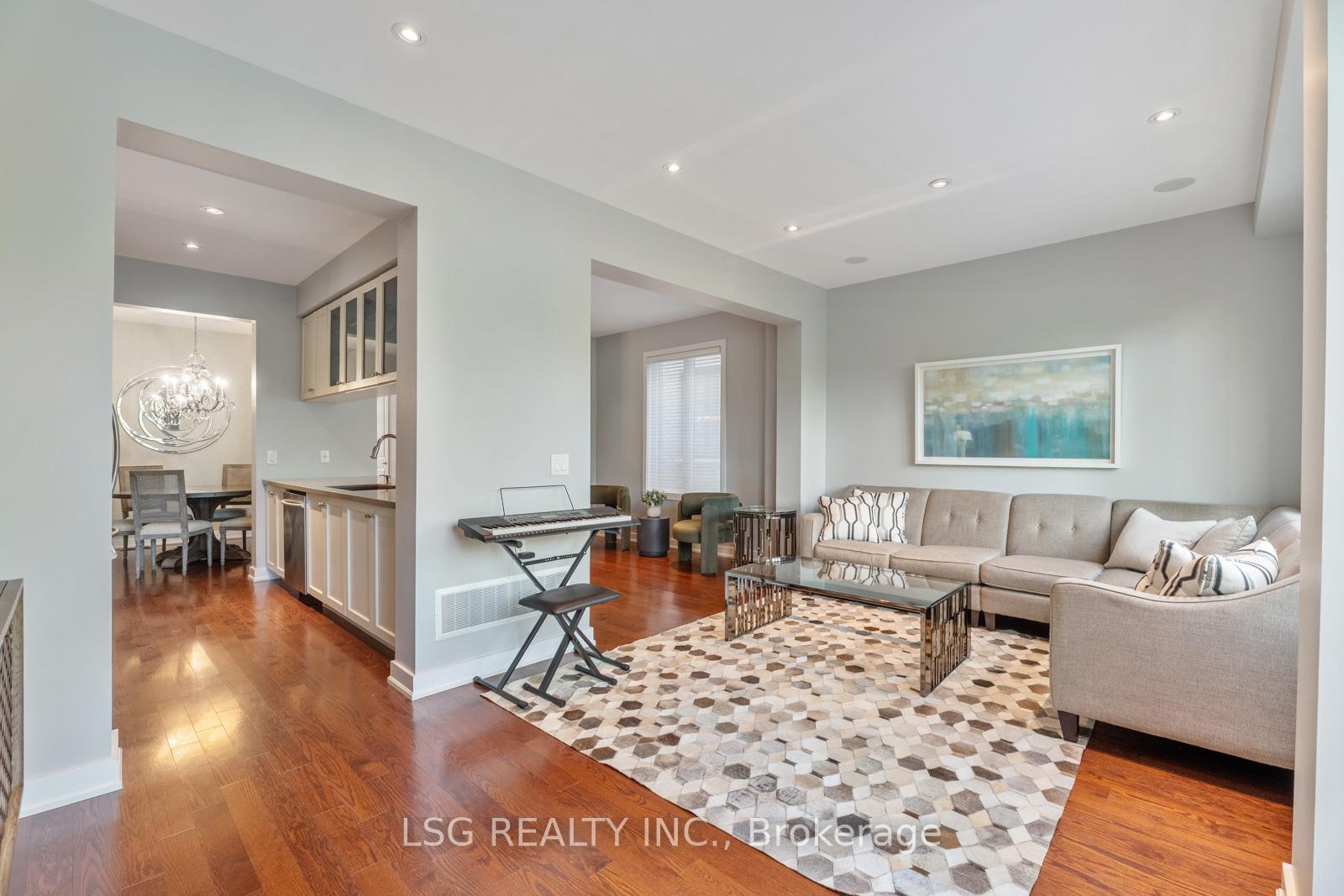 Photo 13 of 101 Dariole Drive, Richmond Hill, Rural Richmond Hill — HOMEH