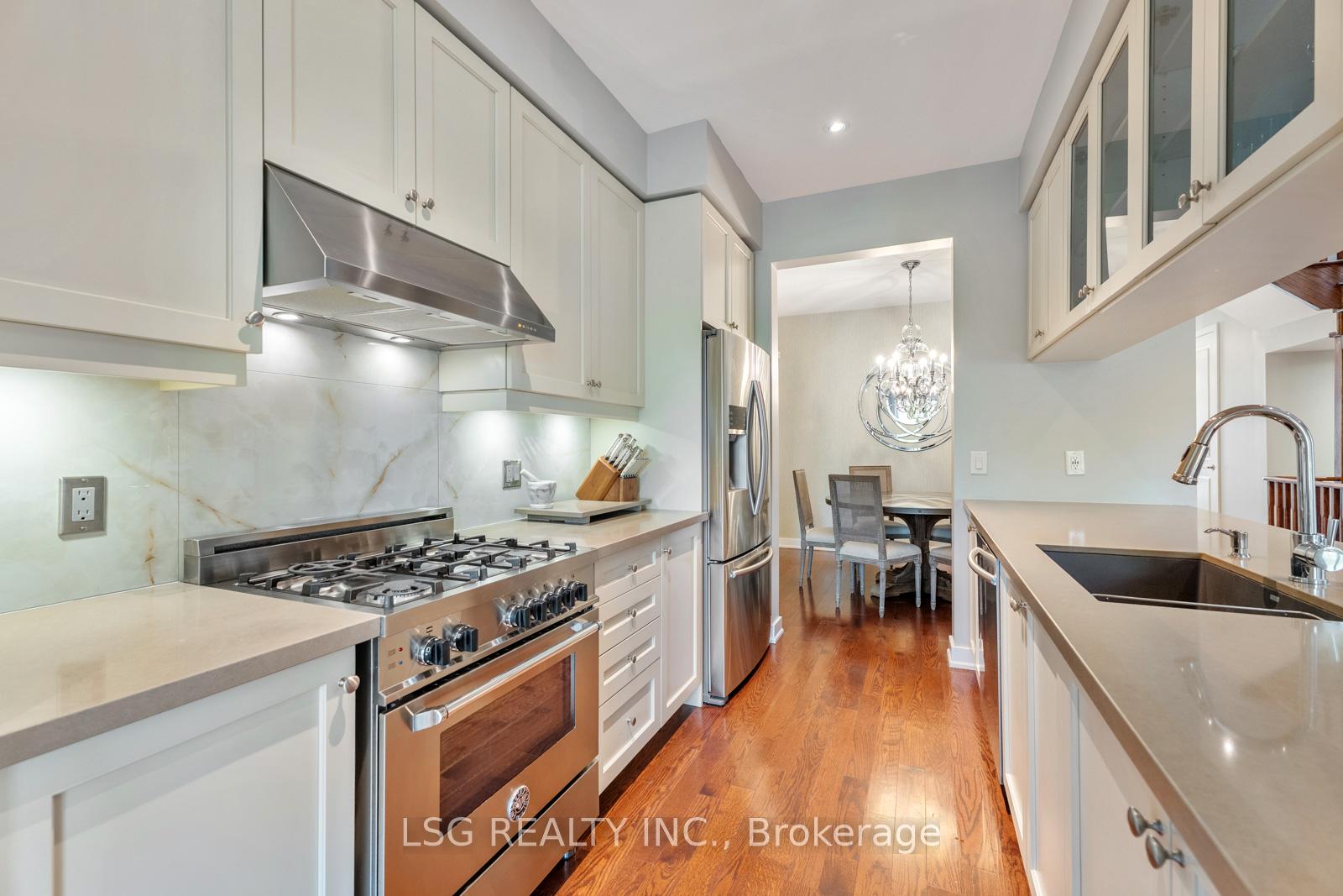 Photo 14 of 101 Dariole Drive, Richmond Hill, Rural Richmond Hill — HOMEH