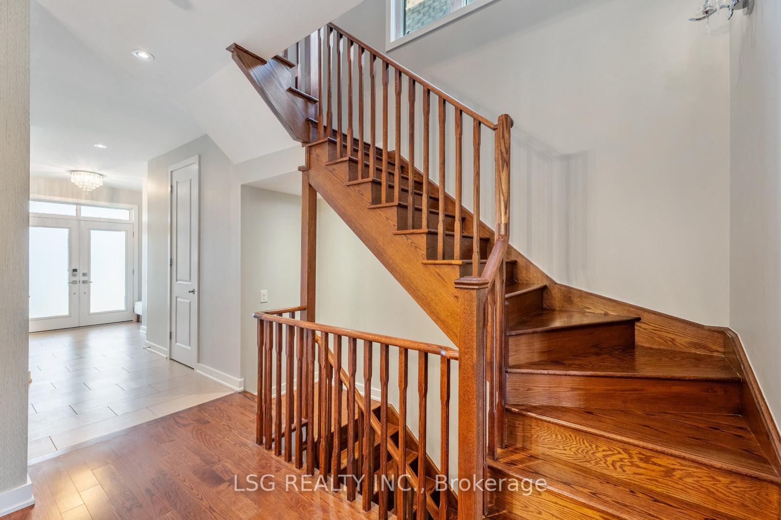Photo 16 of 101 Dariole Drive, Richmond Hill, Rural Richmond Hill — HOMEH