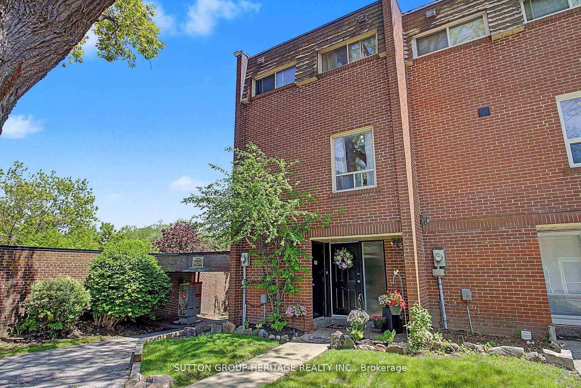 Photo 23 of 124 Wales Avenue, Markham, Old Markham Village — HOMEH