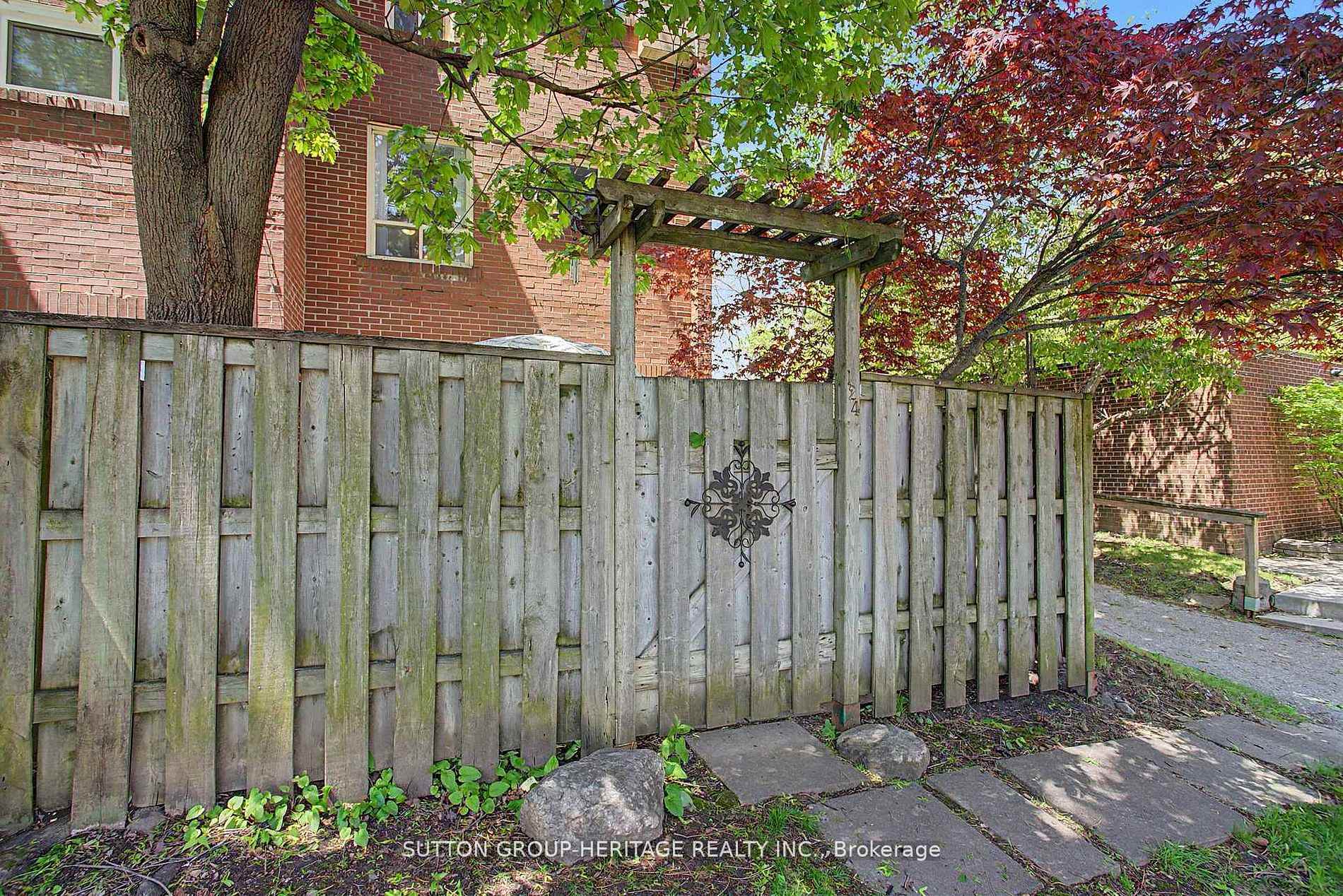 Photo 18 of 124 Wales Avenue, Markham, Old Markham Village — HOMEH