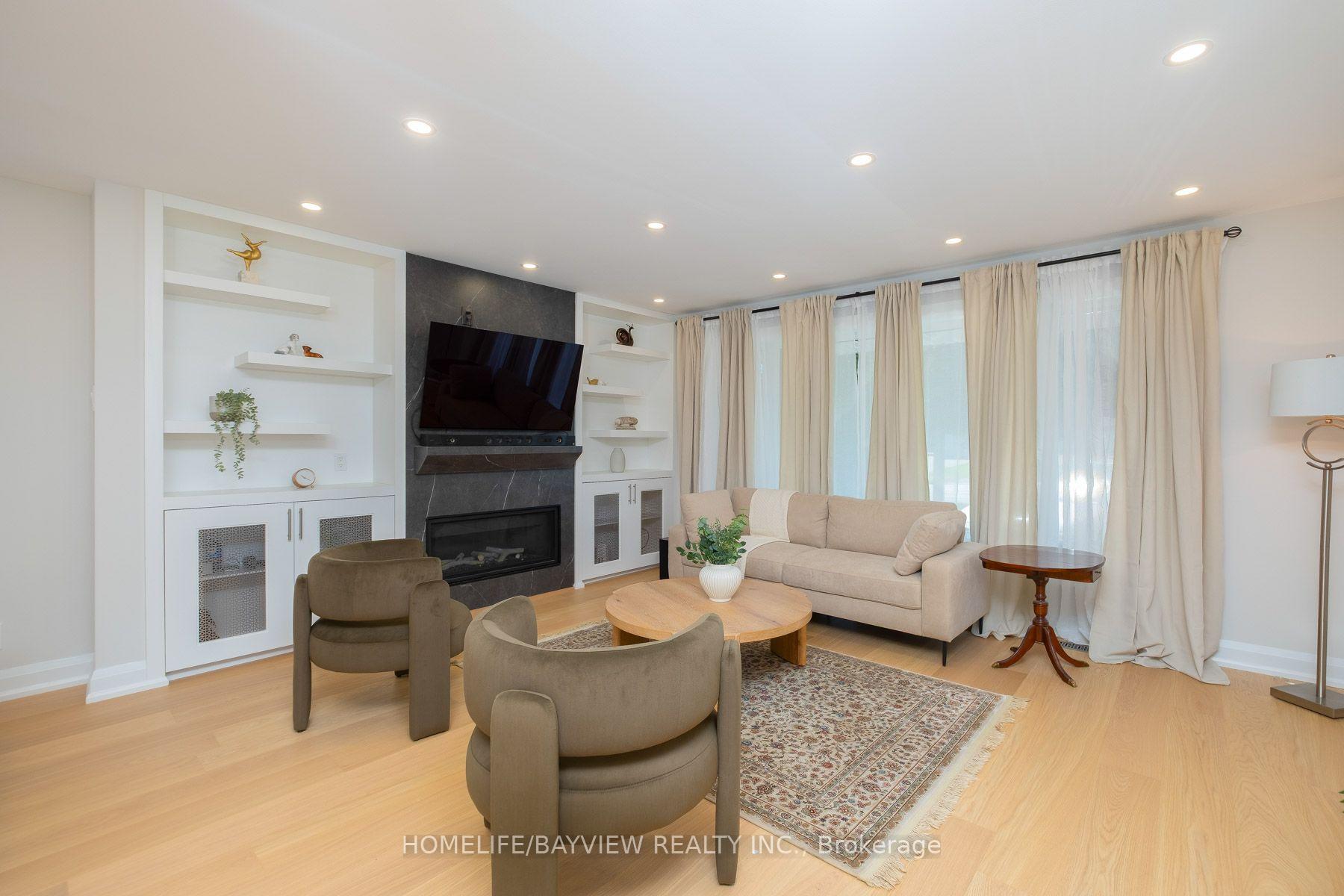 Photo 6 of 164 Steeles Avenue E, Markham, Grandview — HOMEH