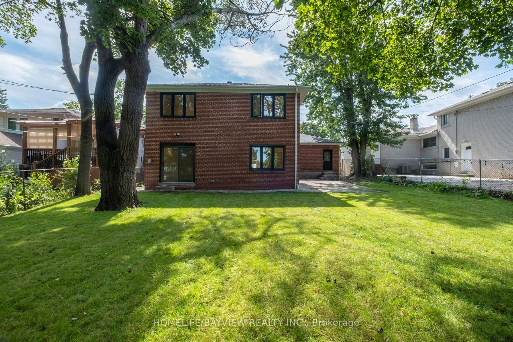 Photo 57 of 164 Steeles Avenue E, Markham, Grandview — HOMEH