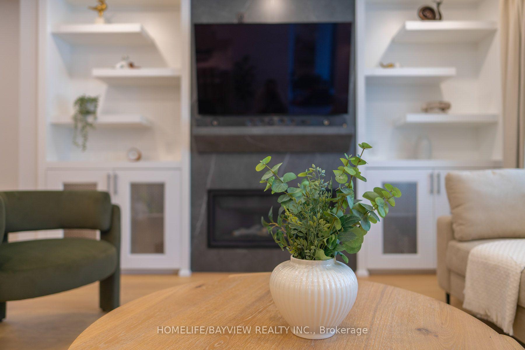 Photo 8 of 164 Steeles Avenue E, Markham, Grandview — HOMEH