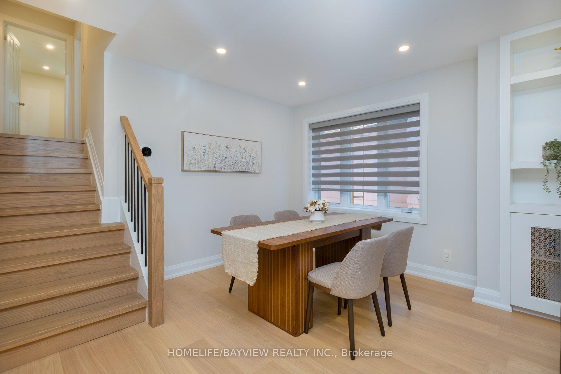 Photo 17 of 164 Steeles Avenue E, Markham, Grandview — HOMEH