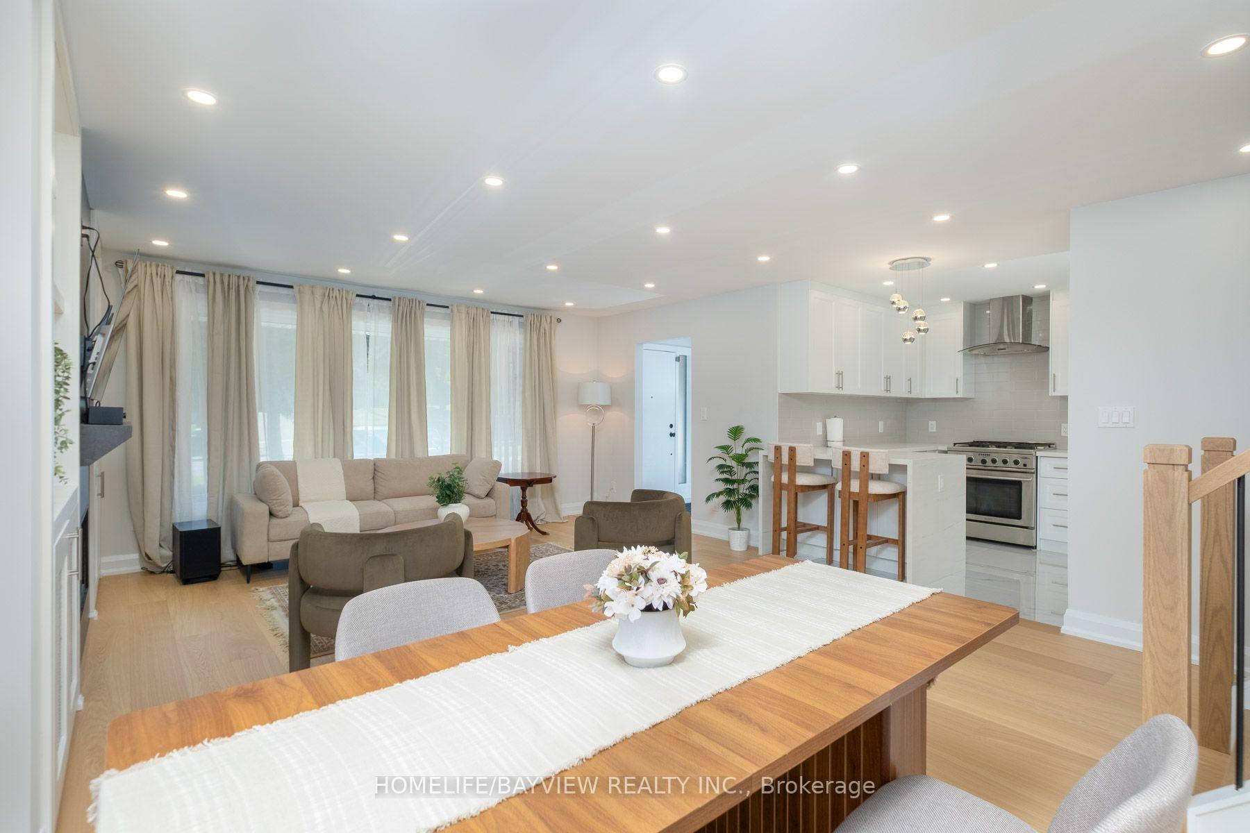 Photo 30 of 164 Steeles Avenue E, Markham, Grandview — HOMEH