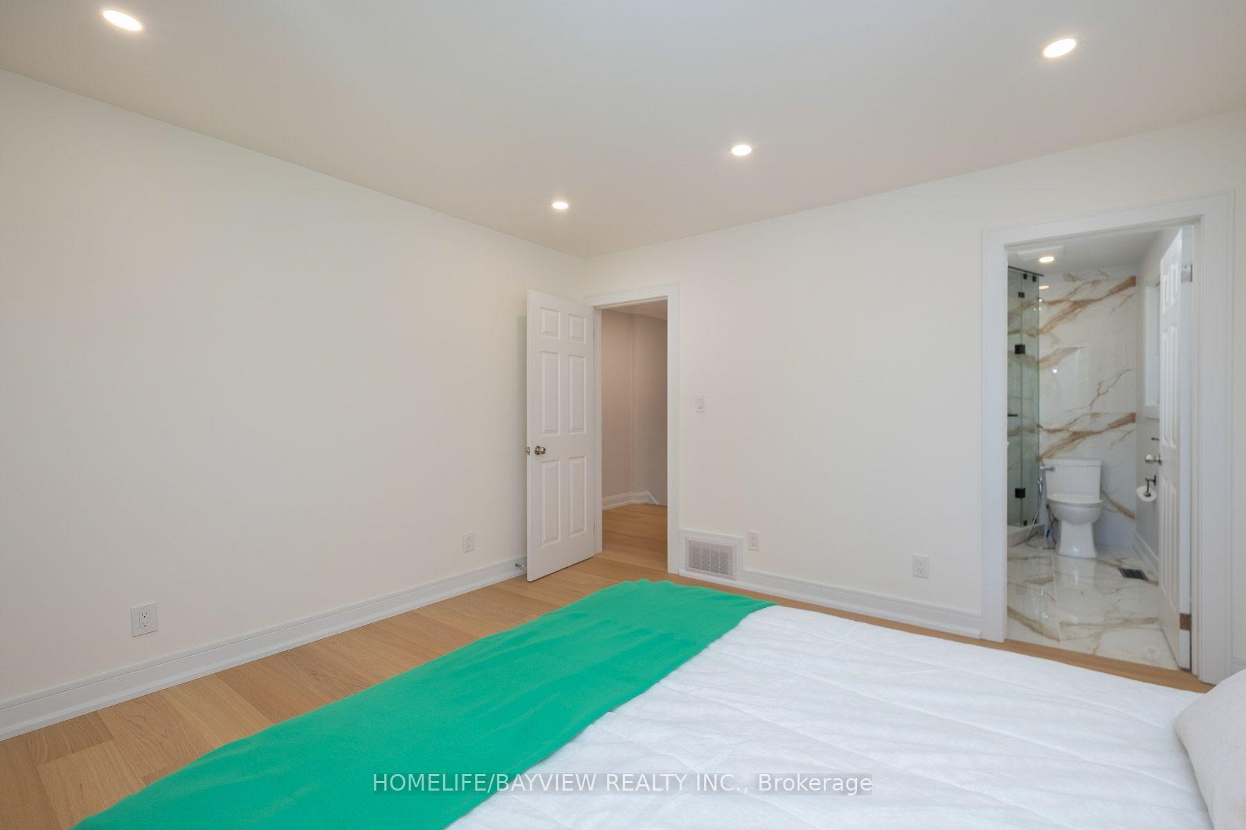 Photo 39 of 164 Steeles Avenue E, Markham, Grandview — HOMEH