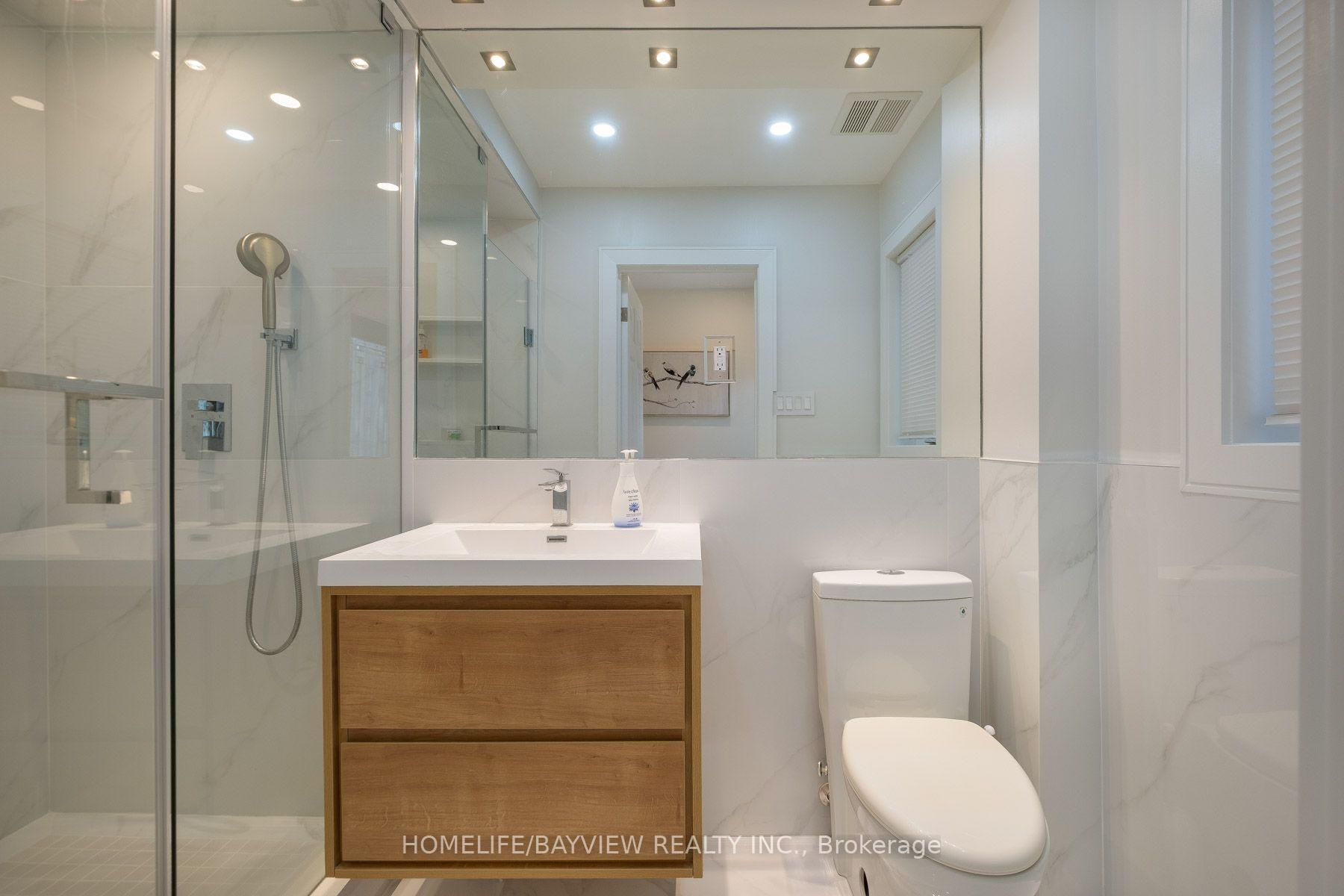 Photo 42 of 164 Steeles Avenue E, Markham, Grandview — HOMEH