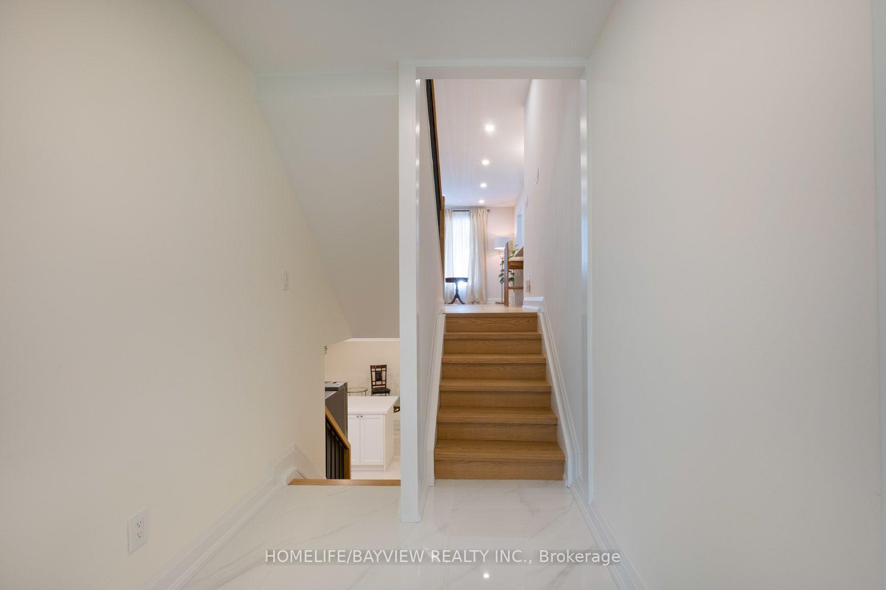 Photo 46 of 164 Steeles Avenue E, Markham, Grandview — HOMEH