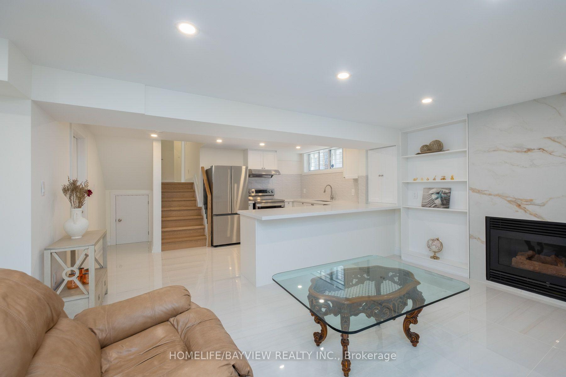 Photo 49 of 164 Steeles Avenue E, Markham, Grandview — HOMEH