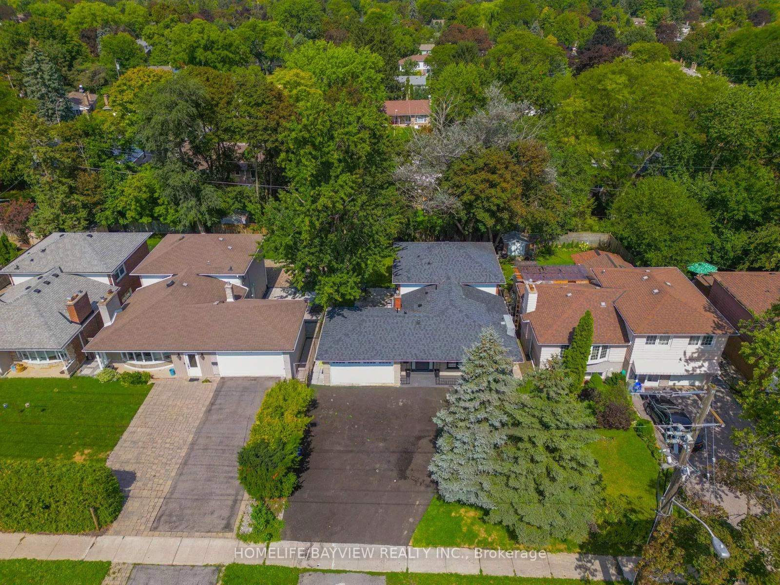 Photo 7 of 164 Steeles Avenue E, Markham, Grandview — HOMEH