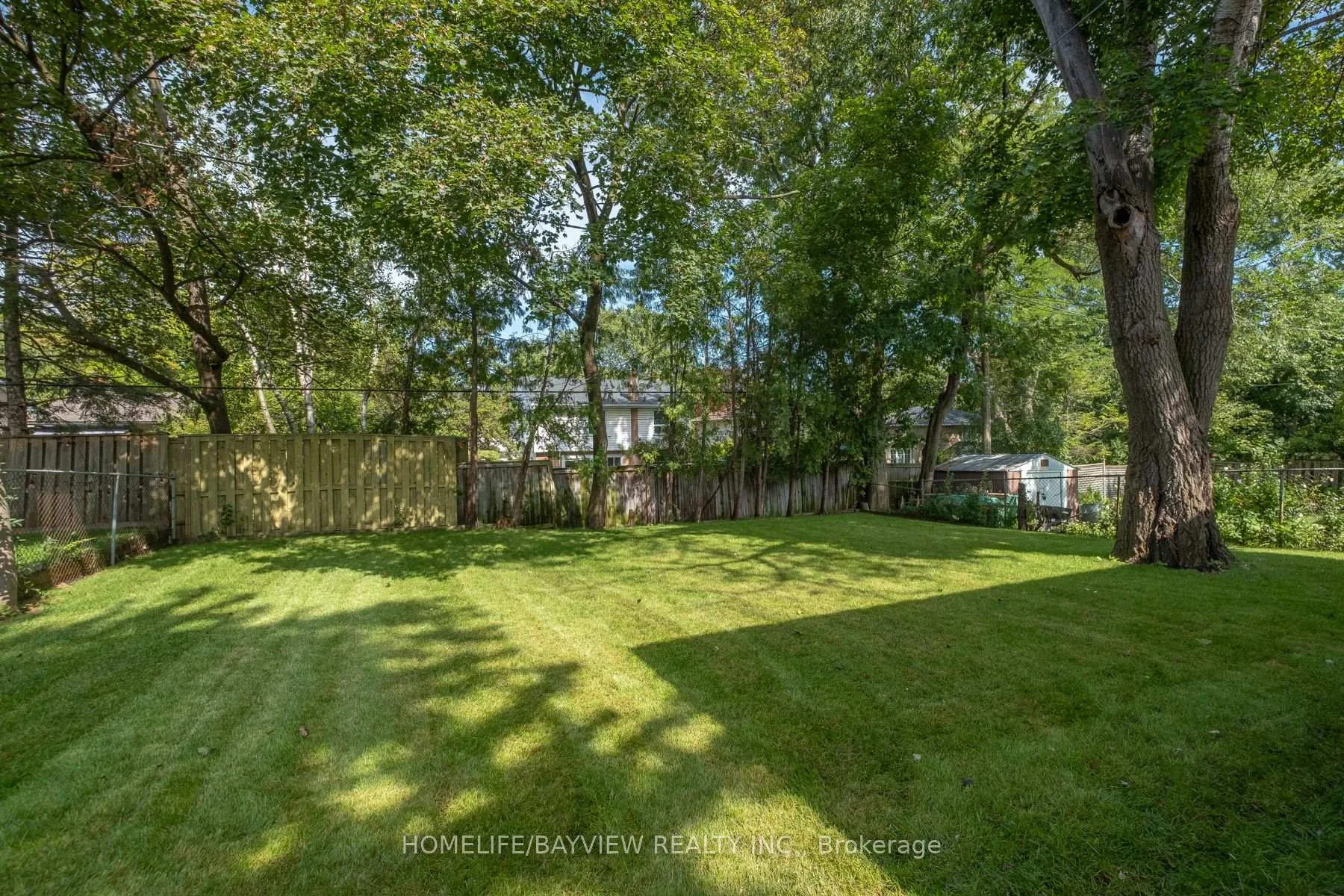 Photo 14 of 164 Steeles Avenue E, Markham, Grandview — HOMEH