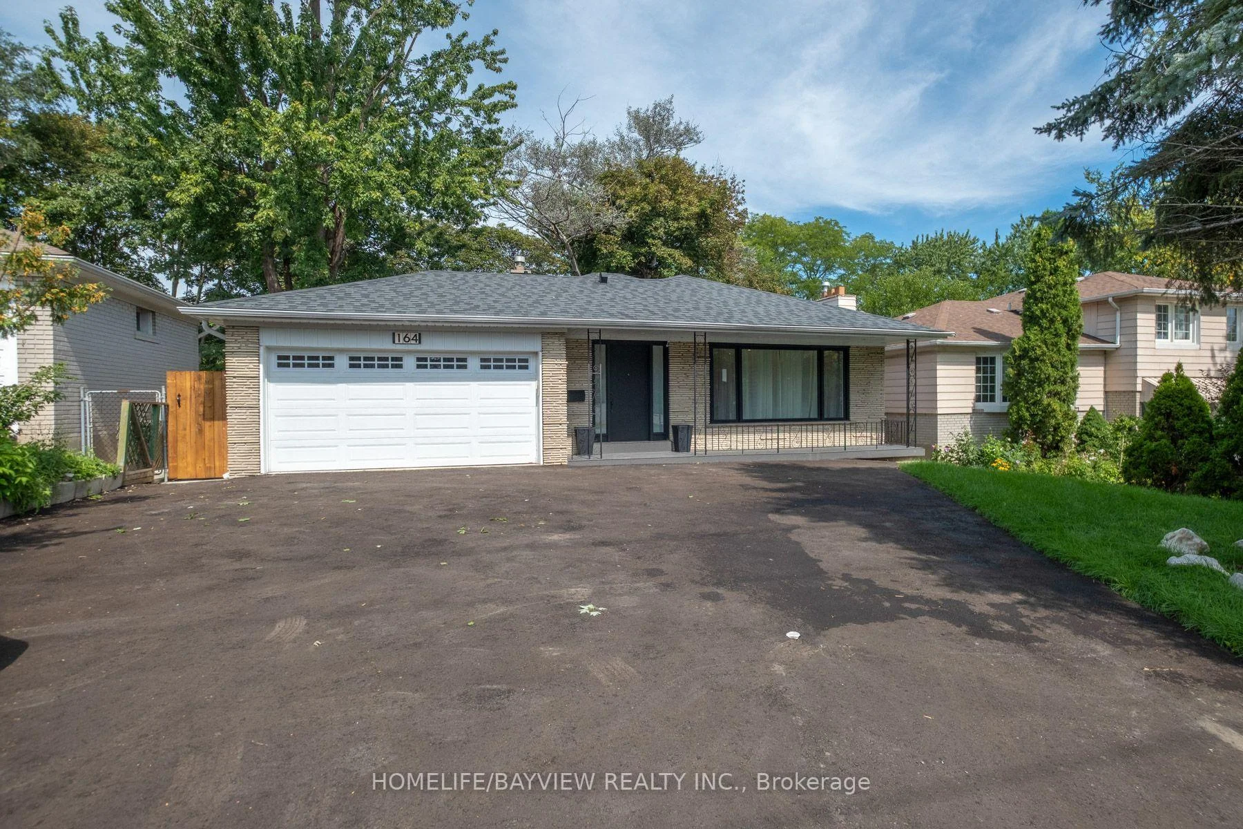 Photo 24 of 164 Steeles Avenue E, Markham, Grandview — HOMEH