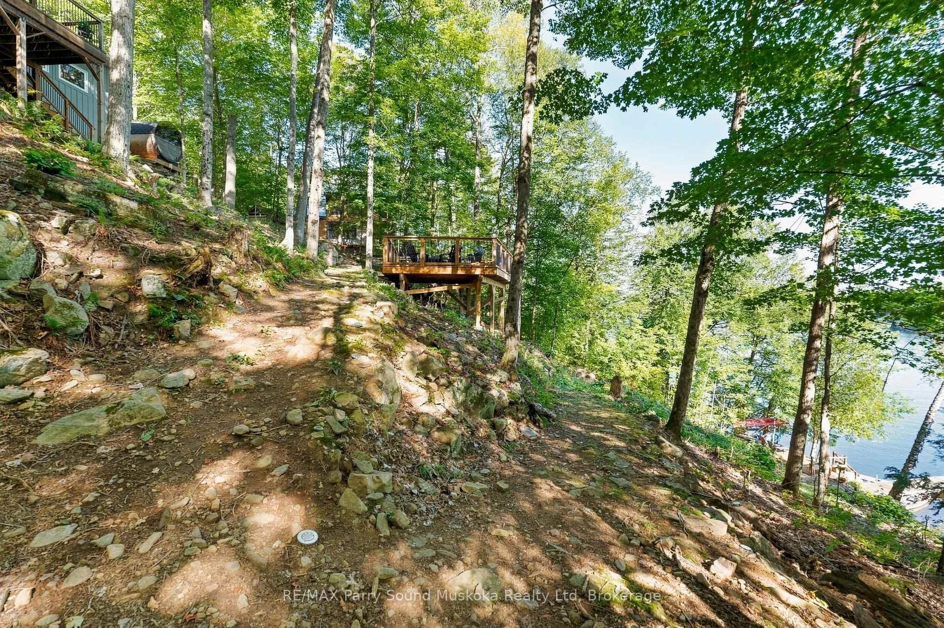 Photo 18 of 621 Deer Run Road, Magnetawan — HOMEH