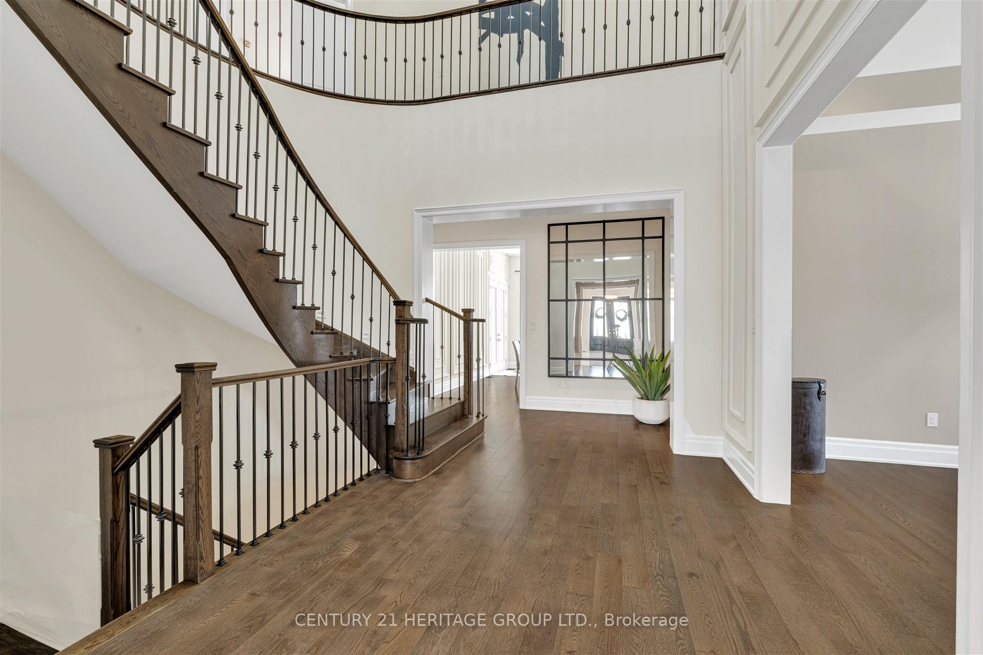 Photo 16 of 43 Sir Henry Court, King, King City — HOMEH